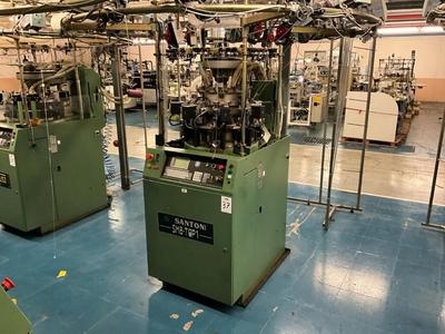 Overzichtsfoto van 2001 Santoni SM8-TOP1 circular knitting machine