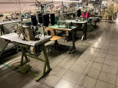 Overzichtsfoto van (5x) Industrial sewing machine