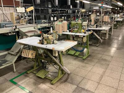 Overzichtsfoto van (5x) industrial sewing machine