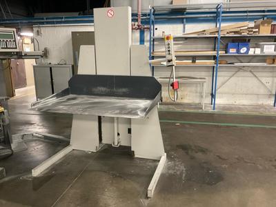 Overzichtsfoto van 2005 Polar Mohr LW 1000-4 pile lifter