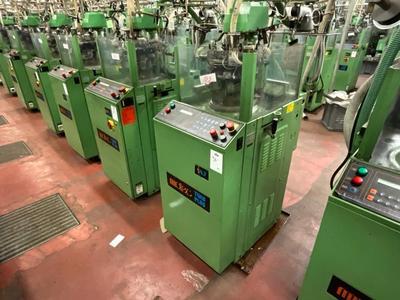 Immagine panoramica di (5x)  Matec twin plus S 4.7 knittingmachine