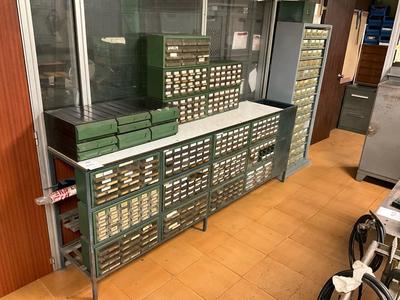 Overzichtsfoto van bolts nuts and screws