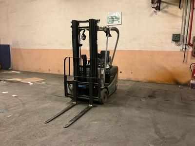Overzichtsfoto van 2004 Still RX50-13 forklift