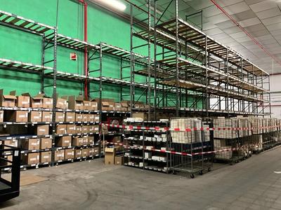 Översiktsbild av (3x) pallet racking