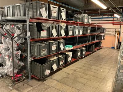 Översiktsbild av 1st in 1st out storage racking