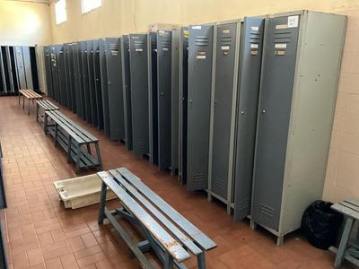 Översiktsbild av (9x) llansola lockers