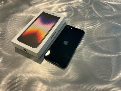 Immagine panoramica di Apple SE Phone