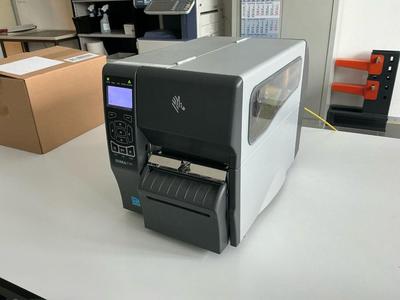 Immagine panoramica di Zebra ZT230 Label printer