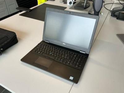 Übersichtsbild von 2018 Dell Latitude 5590 Laptop