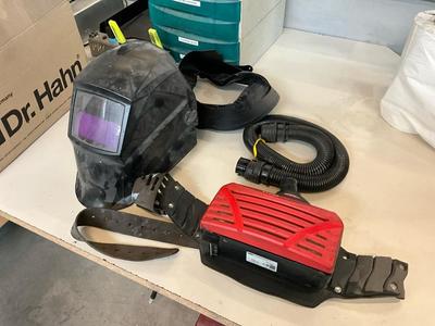 Översiktsbild av welding helmet with filter