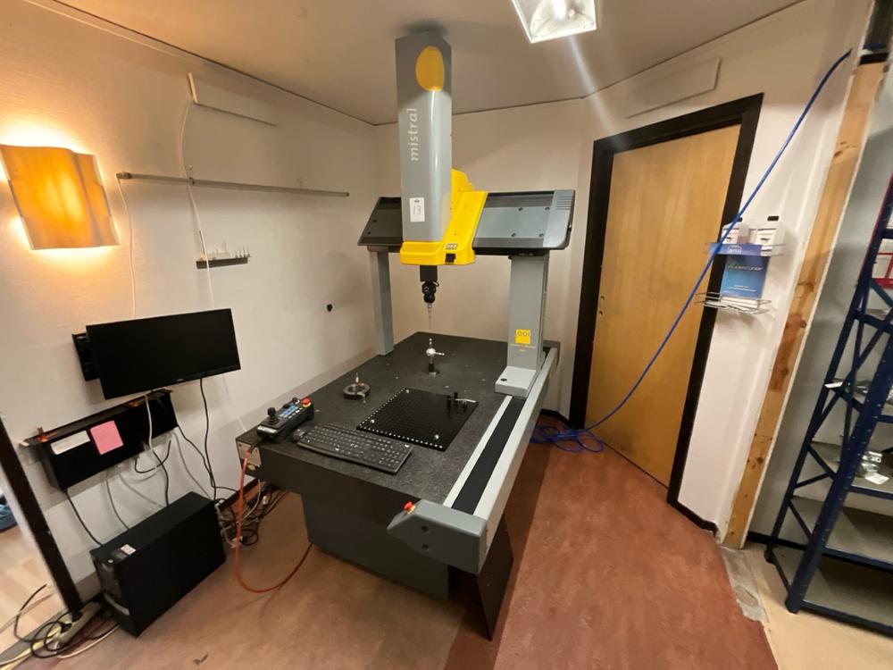 Brown & sharpe Mistrial-100705 Coordinate measuring machine