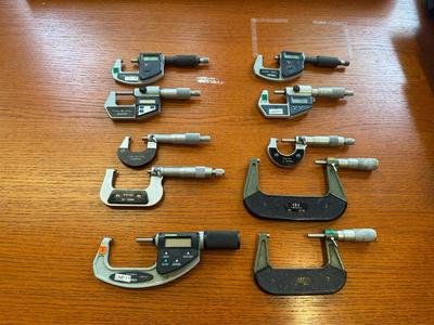 Photo d'aperçu de Sej and Mitutoyo Outside Micrometers (10x)