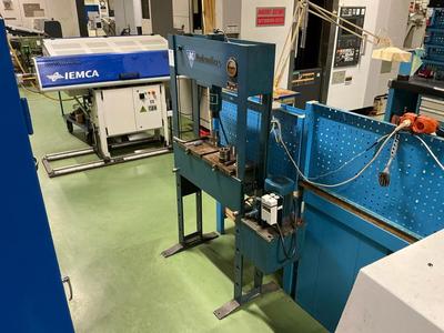 Översiktsbild av Hydraulik P25EH Press