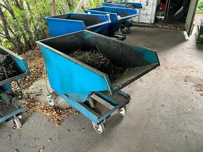 Översiktsbild av Tipp container