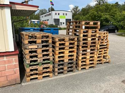Översiktsbild av EU-pallar Ungefärligt (30x)