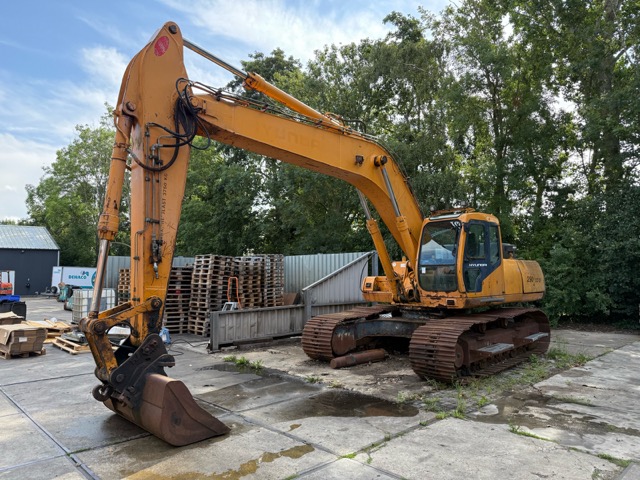 1998 Hyundai Robex 2900 LC-3 Excavator