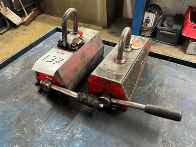 Overzichtsfoto van hijs magneet (2x)