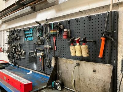 Overzichtsfoto van divers gereedschap