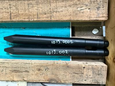 Overzichtsfoto van DBH10s puntbeitel piramide (2x)