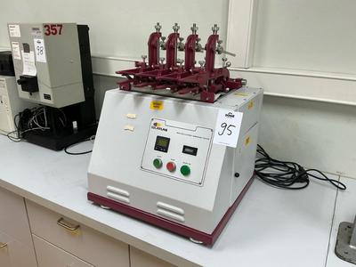 Översiktsbild av SDL Atlas M278 Oscillatory Abrasion Tester
