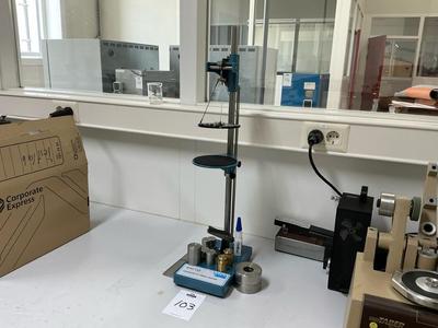 Översiktsbild av Satra STD 112 Adhesion of finish tester