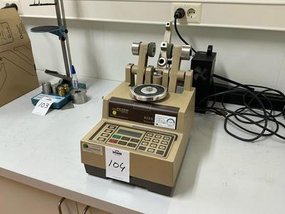 Översiktsbild av Taber 5135 Rotary abraser